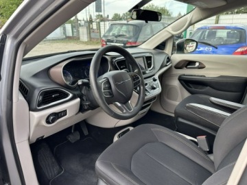 Chrysler Pacifica II 3.6 V6 291KM 2018 Chrysler Pacifica 3.6 benzyna/Automat/8 miejsc/Fak, zdjęcie 12