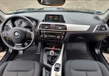 BMW Seria 1 F20-F21 Hatchback 5d Facelifting 2015 116i 109KM 2017 BMW Seria 1 116i 1,5 109KM Benzyna 6-Biegow Serwis 1.5 Benzyna 109KM, zdjęcie 25