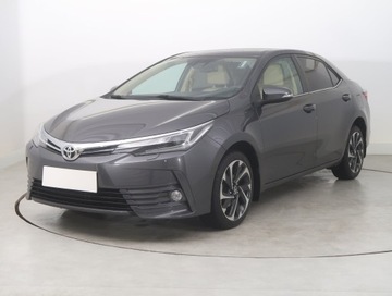Toyota Corolla XI Sedan 1.6 Valvematic 132KM 2016 Toyota Corolla 1.6 Valvematic, Salon Polska, zdjęcie 1