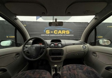 Citroen C3 I Hatchback 1.4 i 75KM 2002 Citroen C3 Citroen C3 1.4 b 5 DRZWI OKAZJA DLUGIE OC i PRZEGLAD Zamiana, zdjęcie 4