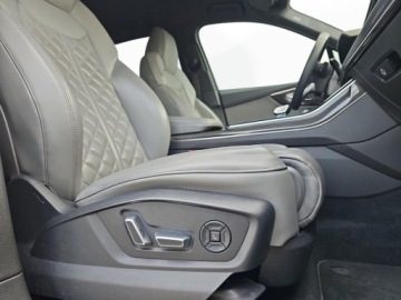 Audi Q7 II SUV Facelifting  3.0 55 TFSI 340KM 2023 Audi Q7 Skretna tylna os, pneumatyka, hak, head up, kamery 360, matrixy, zdjęcie 24