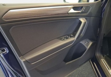 Volkswagen Tiguan Allspace SUV Facelifting 2.0 TSI 190KM 2023 Volkswagen Tiguan Allspace VAT 23 Elegance 2.0TDI 190KM DSG 4motion 2023 r, zdjęcie 12