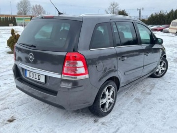 Opel Zafira B 1.8 ECOTEC 140KM 2012 Opel Zafira LiFt 1.8 140KM 7-osobowa TOP Nawigacja Xeonony Alu Sprawdz, zdjęcie 4