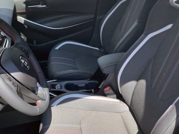 Toyota Corolla XII Sedan Facelifting 1.8 Hybrid 140KM 2026 Od ręki - GR Sport 1.8 Hybrid 140KM | Martwe pole!, zdjęcie 5