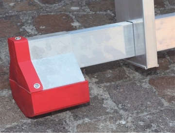 ЛЕСТНИЦА FARAONE АЛЮМИНИЕВАЯ 9 М 3X12 СТУПЕНЕЙ 8 СМ