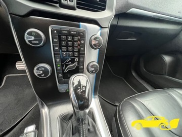 Volvo V40 II Hatchback 2.0 D4 DRIVE-E 190KM 2014 R-Design*bezwypadk.*DUŻY WYBÓR*od ręki z Holandii, zdjęcie 22