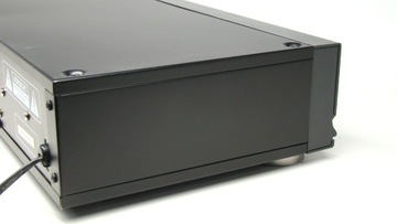 Красивый цифровой графический эквалайзер SOUNDWAVE Q-1200 - 14 полос от 40Гц!