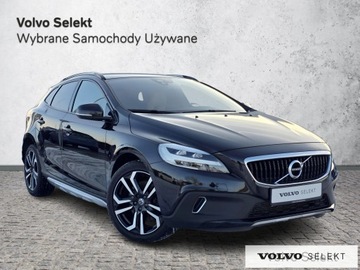 Volvo V40 II Hatchback Facelifting 2.0 D4 190KM 2017 Volvo V40 Salon PL Summum D4 190KM LED Skóra Nawi, zdjęcie 2