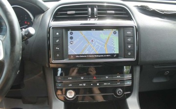 Jaguar F-Pace SUV 3.0 TDV6 300KM 2017 Jaguar F-Pace 3.0 Diesel 301KM, zdjęcie 15