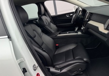 Volvo XC60 II Crossover D4 190KM 2018 Volvo XC 60 D4 190ps 4x4 FullLed El.Klapa Fotele Pamieci Skora Kamera Gwar, zdjęcie 26
