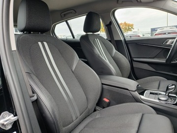 BMW Seria 1 F40 Hatchback 2.0 120i 178KM 2022 BMW 120 BMW 120i, zdjęcie 16