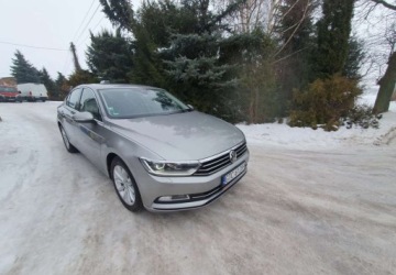 Volkswagen Passat B8 Limousine 2.0 TDI BlueMotion Technology 150KM 2015 Volkswagen Passat Volkswagen Passat 2.0 TDI (BlueMotion Technology) DSG Hi, zdjęcie 1