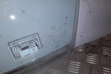 SKLO (OKNO) LEVÝCH PŘEDNÍCH DVEŘE HONDA CR-Z (ZF) 43R00033 1.5L HYBRID 84KW 2010