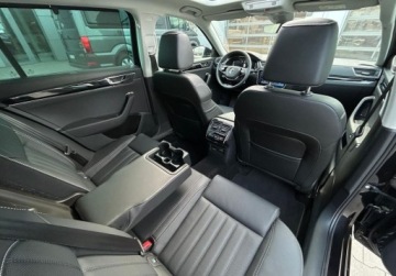 Skoda Superb III Kombi Facelifting 2.0 TDI SCR 200KM 2024 Skoda Superb LaurinKlement, Hak, CANTON, ACC, DCC, GPS, Fotel z pamiecia i, zdjęcie 8