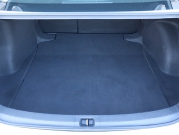 Toyota Corolla XII Sedan 1.8 Hybrid 122KM 2022 Toyota Corolla 1.8 Hybrid, Salon Polska, zdjęcie 12