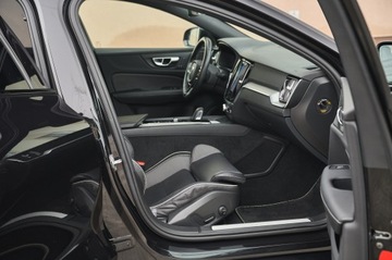 Volvo S60 III 2021 BLACK EDITION __R-DESIGN__ 5 SZTUK W OFERCIE, zdjęcie 24