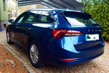 Skoda Octavia IV Kombi 2.0 TDI 115KM 2022 Skoda Octavia IV 2022 kombi 2.0 TDI DSG bezwypadkowy ładny kolor F Vat 23%, zdjęcie 3