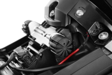 BMW S1000XR НА 2019 ГОД ОПУСКАЕТ ВОДИТЕЛЬСКОЕ КРЕСЛО КПЛ. ВУНДЕРЛИХ НА РУКАХ