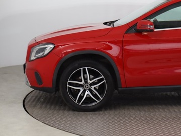 Mercedes GLA I Off-Roader Facelifting 1.6 200 156KM 2019 Mercedes GLA GLA 200, Salon Polska, Automat, zdjęcie 14