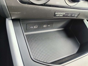 Seat Arona Crossover Facelifting 1.0 TSI 110KM 2022 Seat Arona serwis ASO 1.0TSI 110KM bezwypadkowy pakiety FullLink alufelgi, zdjęcie 20