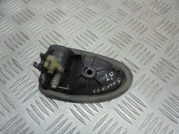 РУЧКА ПЕРЕДНЯЯ РУЧКА САЛОНА ЛЕВАЯ RENAULT SCENIC I