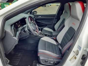 Volkswagen Golf VIII GTI 2.0 TSI 245KM 2024 Volkswagen Golf 2024r., GtI Se, 2L, od ubezpieczalni 2.0 Benzyna 244KM, zdjęcie 6