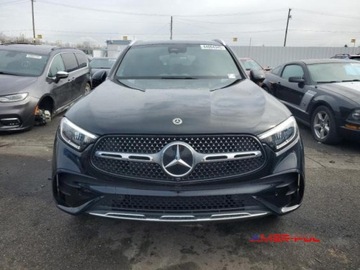 Mercedes GLC C254/X254 2024 Mercedes-Benz GLC 2024 r. ,2,0L 300 4 MATIC 2.0 Benzyna 255KM, zdjęcie 1