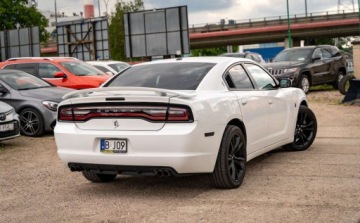 Dodge Charger VI Sedan Facelifting 5.7 Hemi V8 375KM 2014 Dodge Charger Dodge Charger 5.7 RT V8 AWD 374KM 5.7 Benzyna 374KM, zdjęcie 5