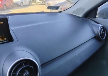 Audi A1 I Sportback 5d Facelifting 1.4 TDI ultra 90KM 2016 Audi a1 2016r, 1.4 TDI. Lekko uszkodzony prawy bok. Jezdzi. 1.4 Diesel, zdjęcie 17