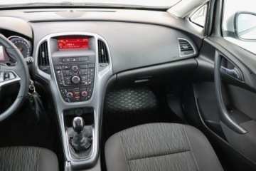 Opel Astra J GTC 1.6 CDTI Ecotec 110KM 2015 Opel Astra 1.6 CDTI, Salon Polska, Klima, zdjęcie 7