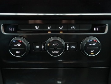 Volkswagen Golf VII Variant Facelifting 1.6 TDI-CR DPF BMT 115KM 2018 VW Golf 1.6 TDI, Automat, Navi, Klima, zdjęcie 12
