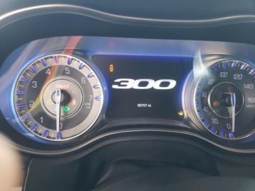 Chrysler 300C II 2017 Chrysler 300C Platinum 2017 5.7l 5.7 Benzyna 363KM, zdjęcie 9