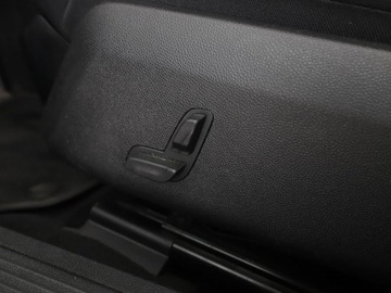 Mercedes Klasa E W212 Limuzyna Facelifting 200 184KM 2014 Mercedes E 200 automat navi skóra el. fotele full, zdjęcie 33