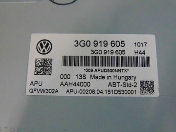 DISPLEJ PANEL AUTORÁDIO VW PASSAT B8 3G0919605