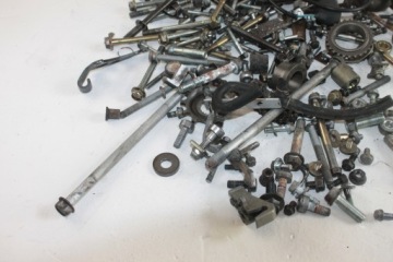 HONDA CB 600 PC34 98-02 КОМПЛЕКТ БОЛТОВ ВИНТОВ