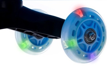 Гравитационный аттракцион со светящимися светодиодными колесами