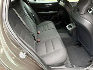 Volvo V60 II  2020 Volvo V60 2.0 benzyna Automat Kamera Hak FV23%, zdjęcie 14