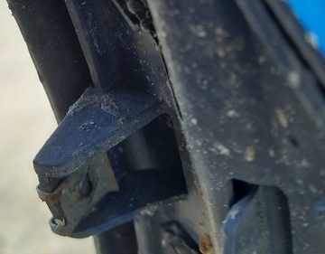 Бампер передний Opel CORSA C цвет Z20A LIFT