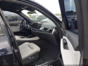 BMW X5 G05 2024 BMW X5 xDrive40I 2024 3.0l 3.0 Benzyna 375KM, zdjęcie 9