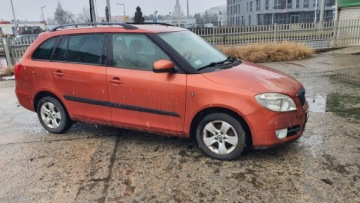 Skoda Fabia II Kombi 1.6 i 16V 105KM 2009 SKODA FABIA II AUTOMAT Combi (545) 1.6 105 KM, zdjęcie 14