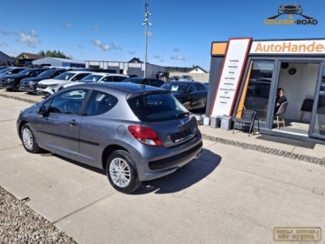 Peugeot 207 Hatchback 5d 1.4 75KM 2011 Peugeot 207 1,4 BENZ.75 KM elektryka alu wspomaganie oplacony 1.4 Benzyna, zdjęcie 7