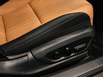 Lexus ES VII (XV70) Sedan Facelifting 300h 218KM 2025 LEXUS ES 300h Omotenashi Sedan 2.5 E-CVT 218KM, zdjęcie 14