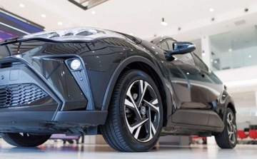 Toyota C-HR I Crossover Facelifting 1.8 Hybrid 122KM 2023 Toyota C-HR 1.8 Hybrid Style 1.8 Hybryda 122KM, zdjęcie 11