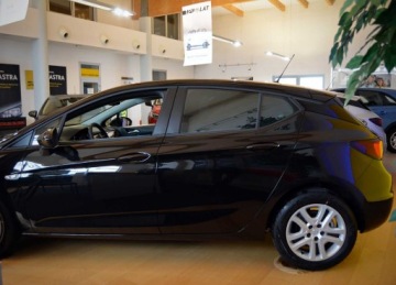 ШТОРЫ, ПОСВЯЩЕННЫЕ ХЭТЧБЕКУ OPEL ASTRA K