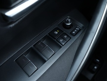 Toyota Corolla XII Sedan 1.5 VVT-i 125KM 2022 Toyota Corolla 1.5 VVT-i, Salon Polska, zdjęcie 16