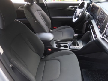 Kia Sportage V SUV 1.6 T-GDI 150KM 2023 Kia Sportage 1.6 T-GDI, Salon Polska, zdjęcie 8