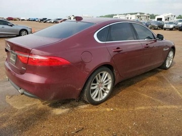 Jaguar XF II Sedan 3.0 V6 340KM 2016 Jaguar XF 2016, 3.0L, PRESTIGE, po gradobiciu, zdjęcie 3