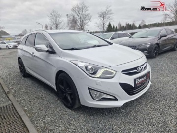 Hyundai i40 Kombi 1.7 CRDi HIGH 136KM 2012 Hyundai i40 1.7 CRDI 136KM Automat Led Xenon Klimatronic Oplacony 1.7, zdjęcie 3