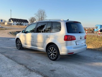 Volkswagen Touran II 1.6 TDI 105KM 2014 Volkswagen Touran Raty Panorama Automat DSG Klimatronic Navi 7 osobowy Za, zdjęcie 25