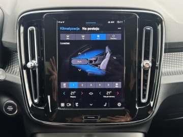 Volvo XC40 Crossover Facelifting 2.0 B3 163KM 2025 Volvo XC 40 B3 Plus Dark | Pixel LED | Harman Kard, zdjęcie 16